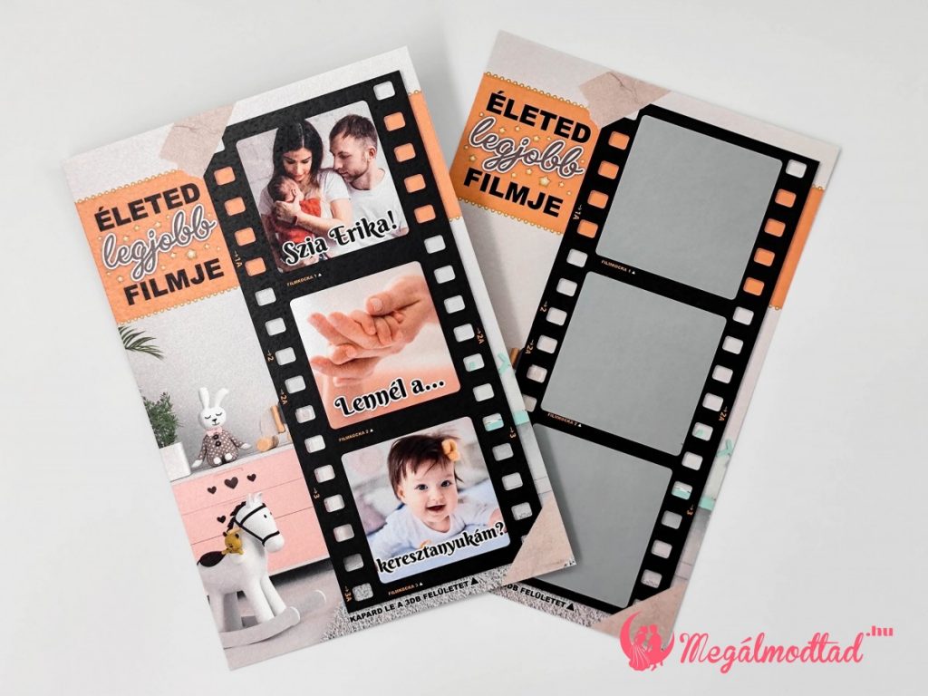 Elegáns filmtekercs keresztszülő felkérő régi filmszalaggal és hintaló grafikával