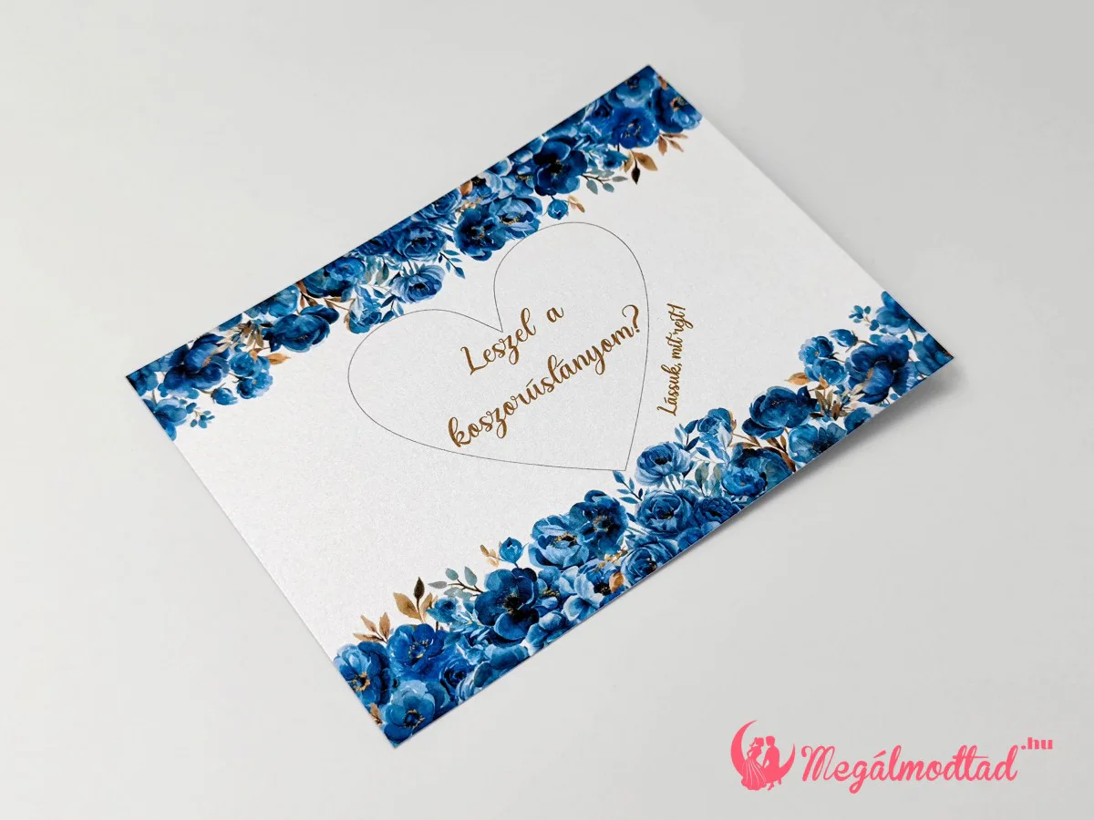 Szív alakú kaparófelület kék rózsás koszorúslány felkérőn