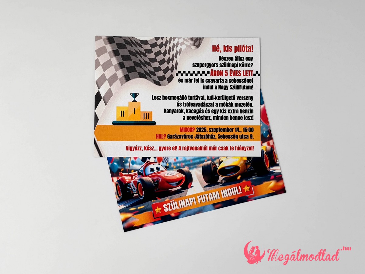 Versenyautós szülinapi meghívó gyerekeknek, 11x15 cm-es, kétoldalas, gyöngyházfényű kartonra nyomtatva